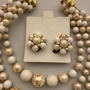 Vintage 1950’s Elegant Cluster Earrings in Cream and Gold